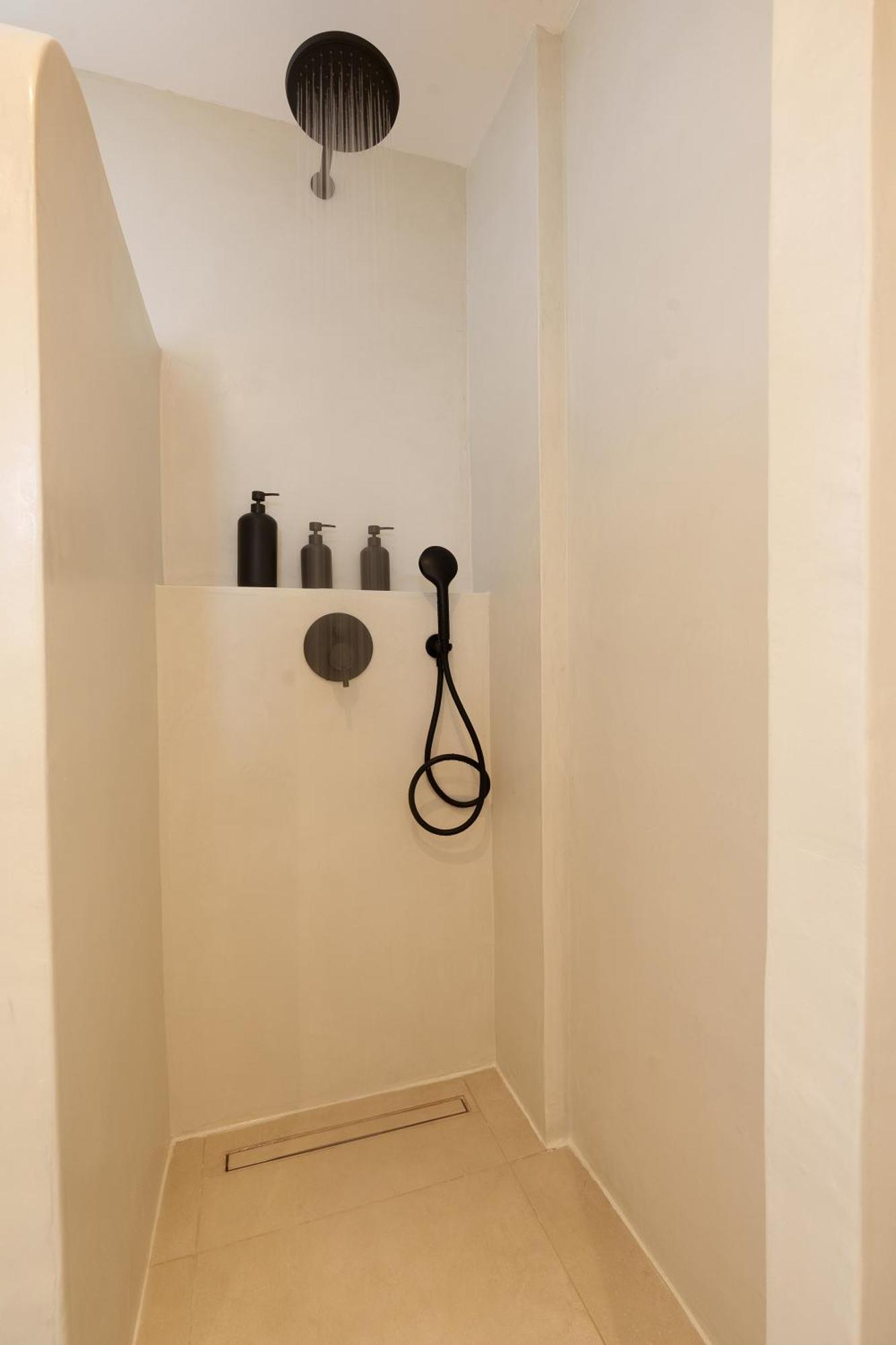 Sugarwhite Suites With Private Not Heated Pool Emporio  외부 사진